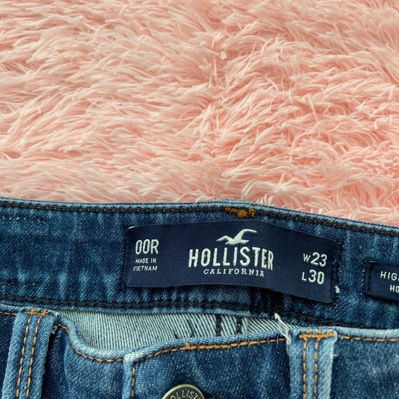 Jeans - Picture 1 of 3